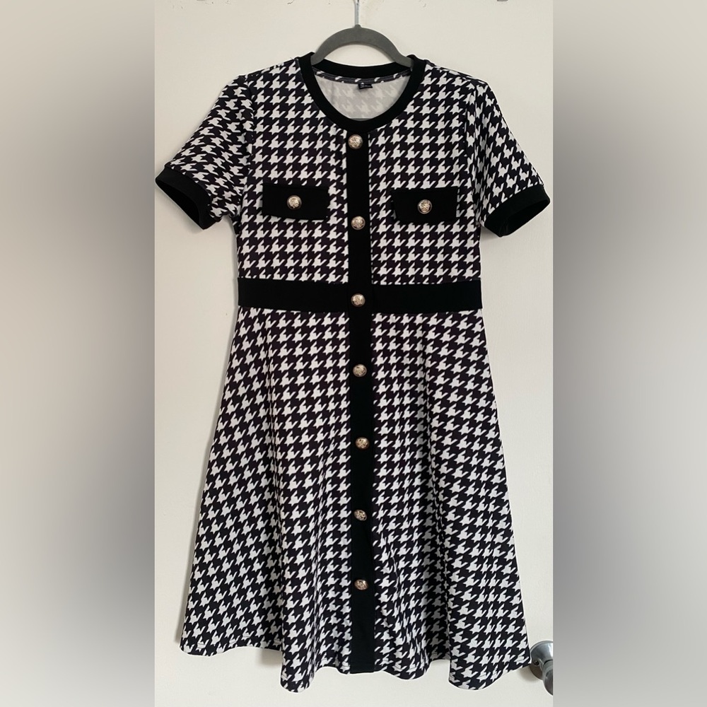 SHEIN Black and White A-line Dress with Peter Pan Collar